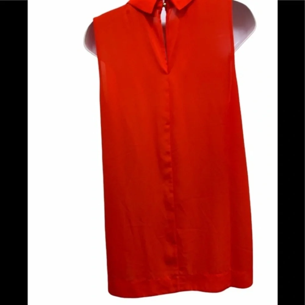 Jennifer Lopez Red Top with Removable Necklace NWT - Picture 5 of 9